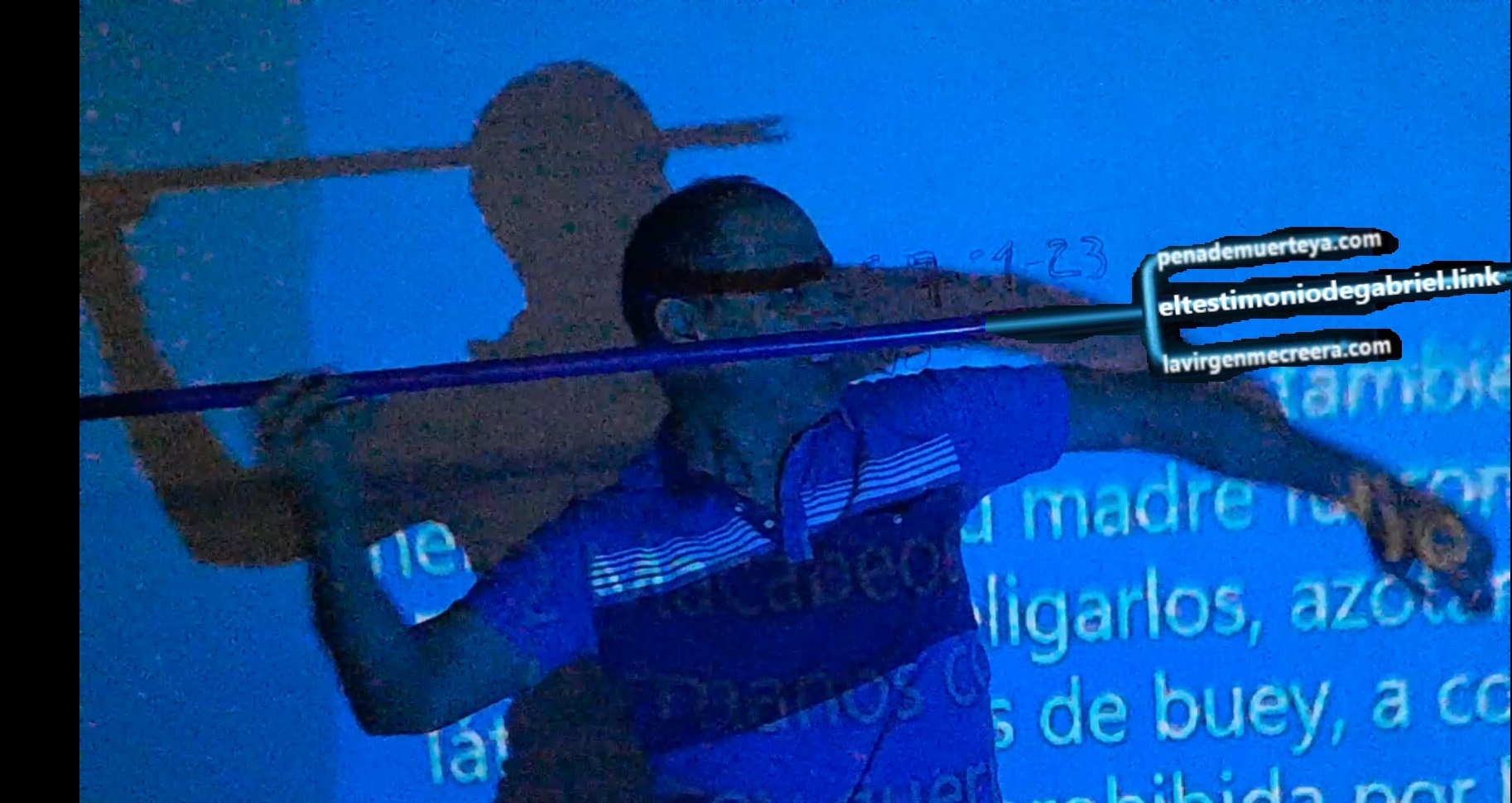 gabriel-con-su-tridente-1