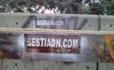 el arma de la razon contra la bestia